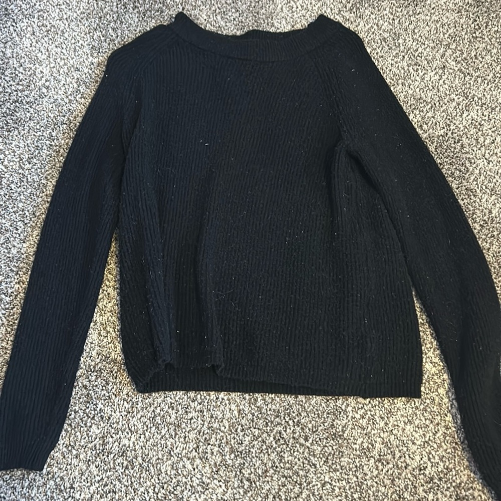 TAHARI • S • Sweater